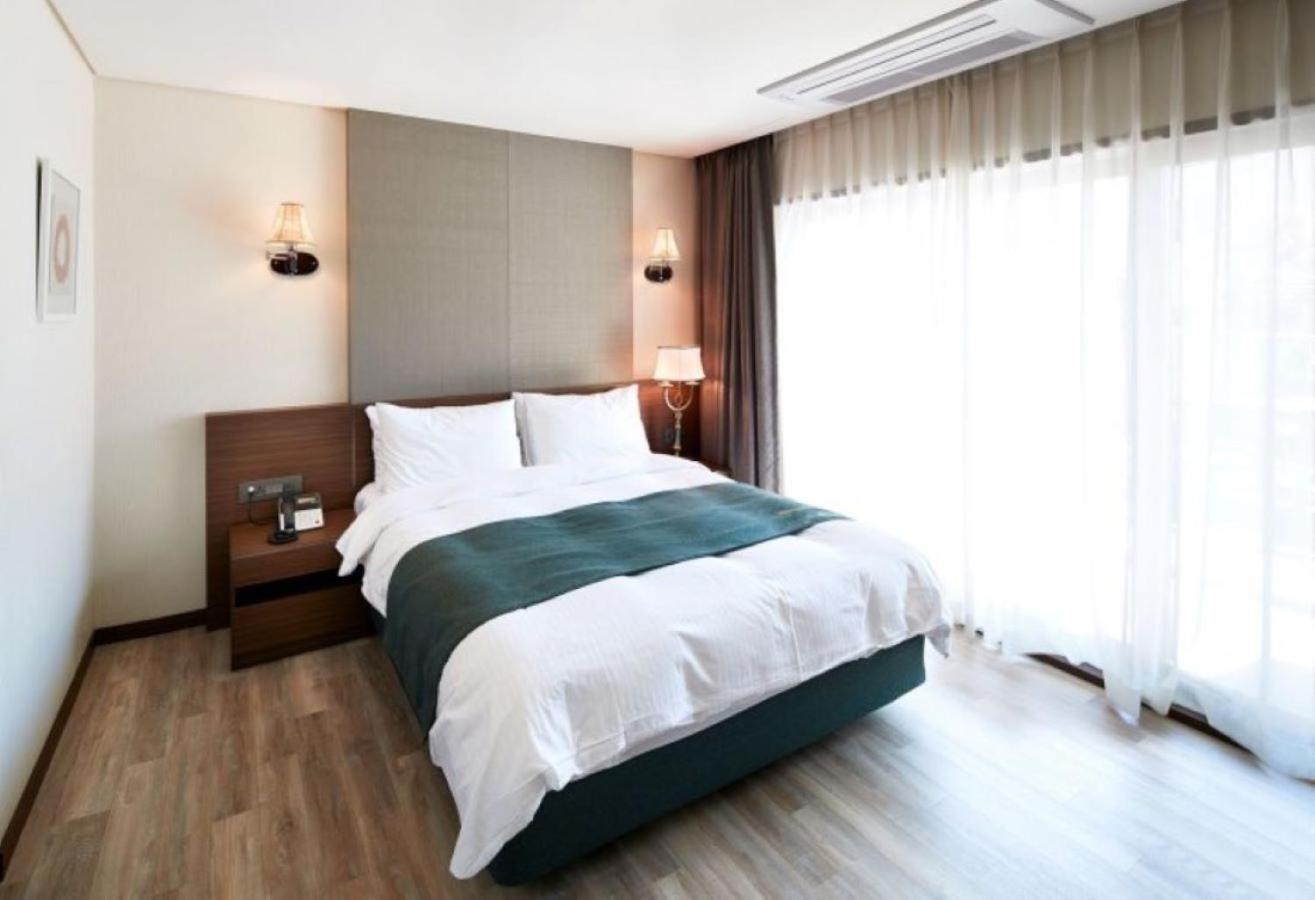Hotel Thesoom Forest Yongin Bagian luar foto