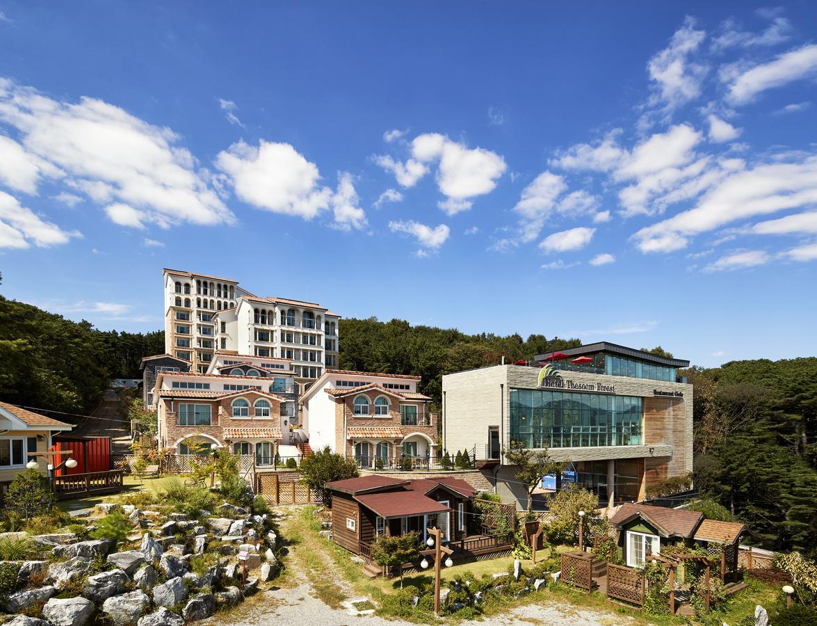 Hotel Thesoom Forest Yongin Bagian luar foto
