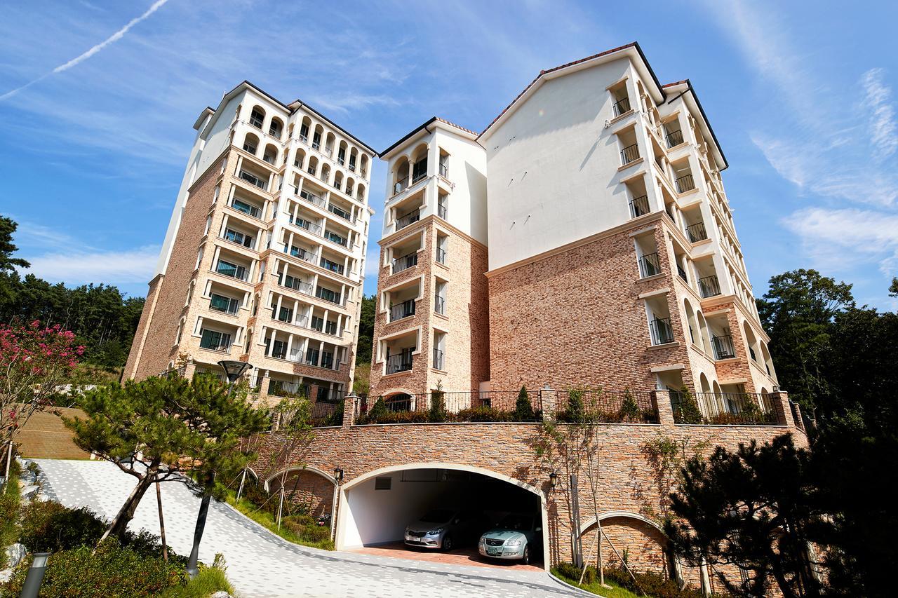Hotel Thesoom Forest Yongin Bagian luar foto