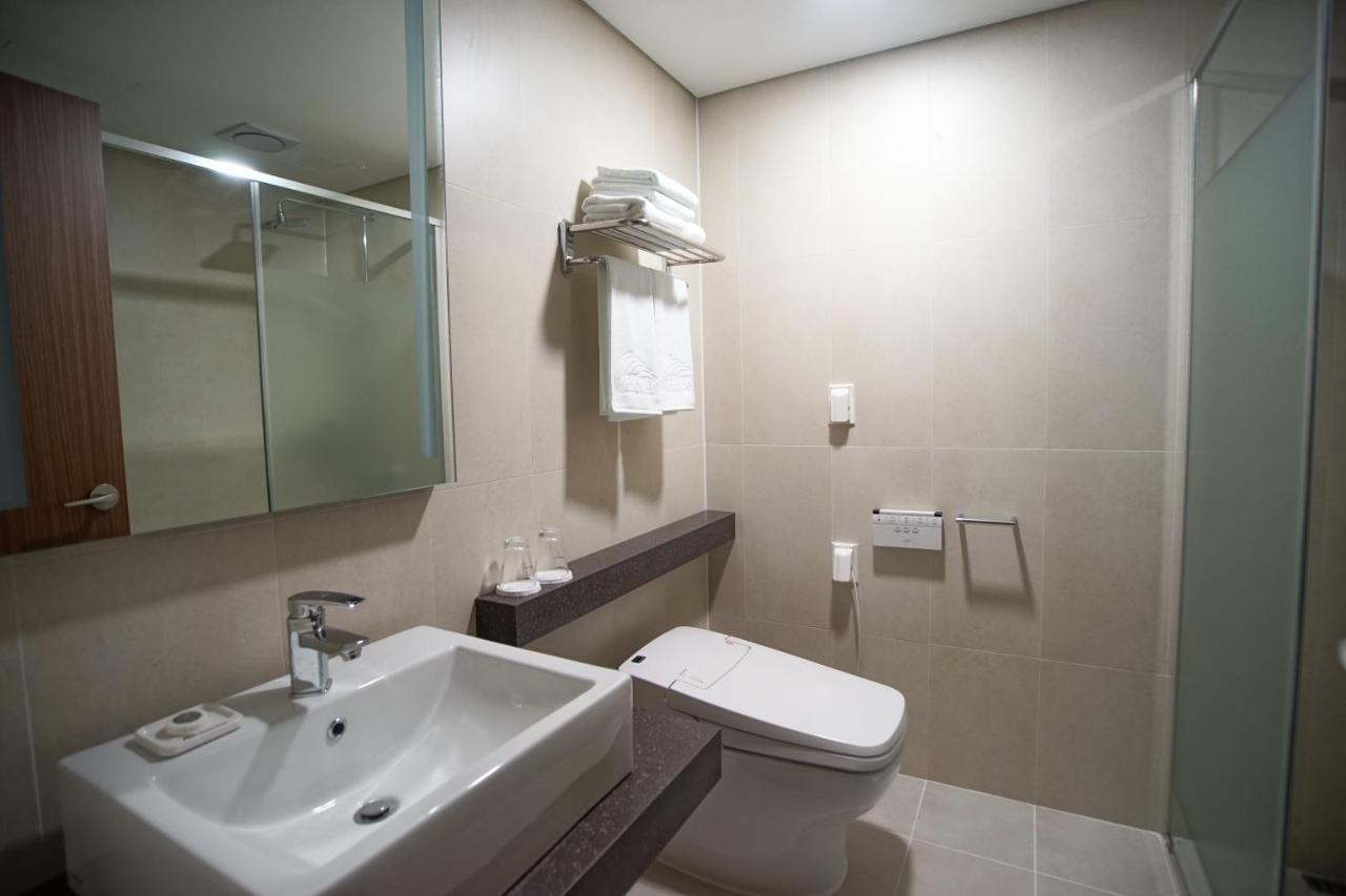 Hotel Thesoom Forest Yongin Bagian luar foto